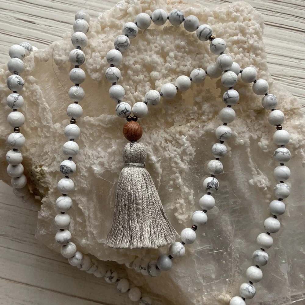 •THE BEAUTIFUL NOMAD• “calm” howlite gemstone mala necklace - Picture 1 of 9